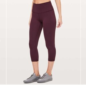 Lululemon wunder under high rise crops size 6
